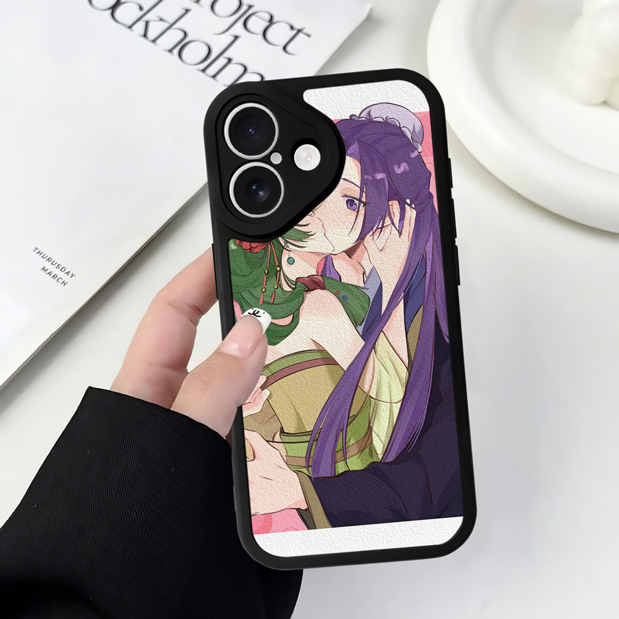 薬屋のひとりごと The Apothecary Diaries 【iPhone 16シリーズ対応】シリコンスマホケース（レザー調） 材質：シリコン